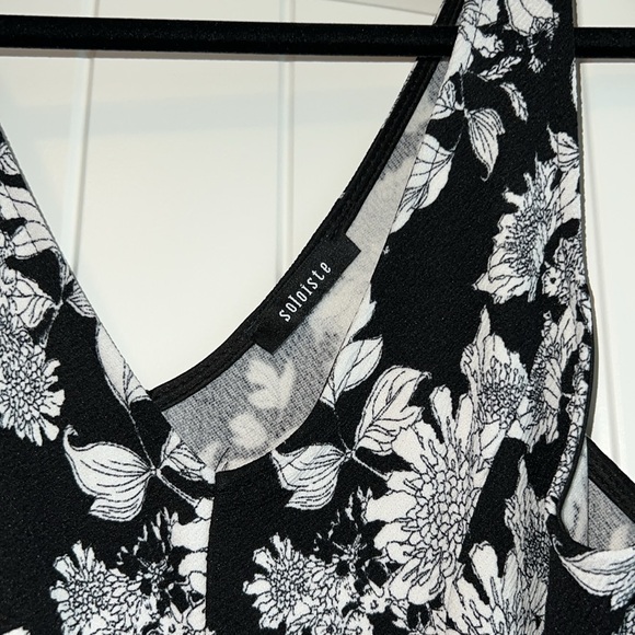 Soloiste Knit Dress - Picture 2 of 2